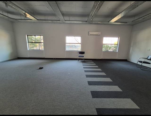 73M² OFFICE TO LET IN RIVONIA